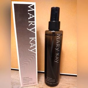 Mary Kay Makeup brush cleaner